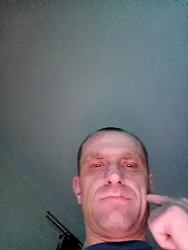 Snapshot of Roman0798 chatting on 02/14/25, 12:09 Roman0798 online show from 02/14/25, 12:09