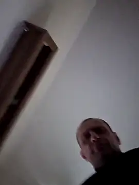 Snapshot of Roman0798 chatting on 09/29/25, 02:22 Roman0798 online show from 09/29/25, 02:22