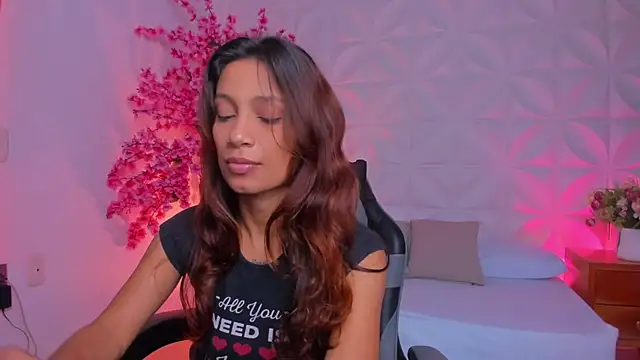 cora 22 online show from 01/13/26, 12:54