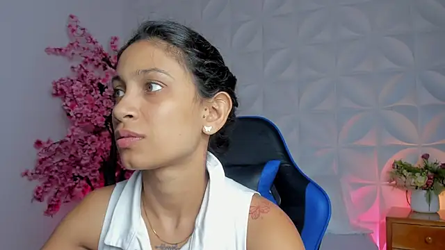 cora 22 online show from 04/10/26, 12:54