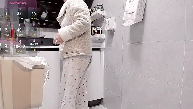 Vivian-6 online show from 03/08/26, 01:03