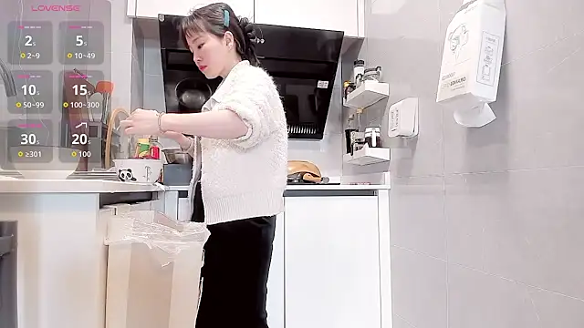 Vivian-6 online show from 03/28/26, 12:32