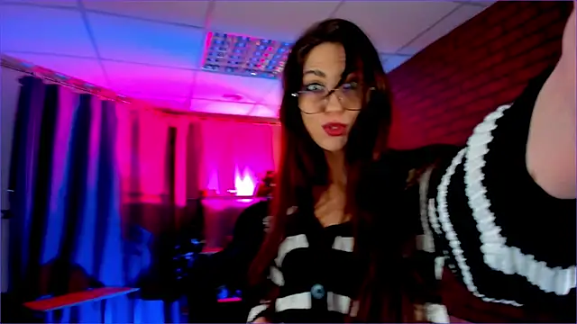 EmilyWilden online show from 12/29/24, 09:17