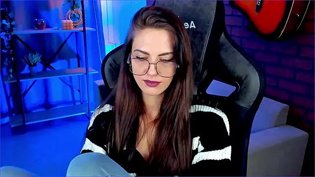 EmilyWilden online show from 12/29/24, 12:23