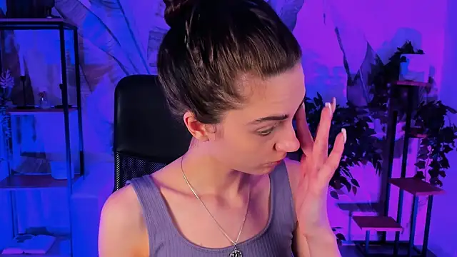 EmilyWilden online show from 02/09/25, 09:16