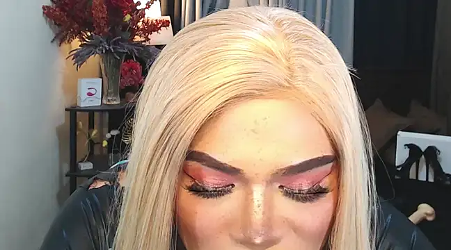 Snapshot of Bitch_Fowler69 chatting on 02/26/25, 10:20 Bitch Fowler69 online show from 02/26/25, 10:20