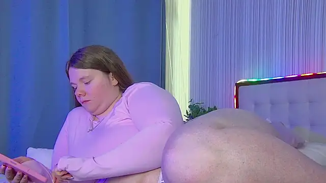 Snapshot of RubyValen chatting on 05/15/26, 01:34 RubyValen online show from 05/15/26, 01:34