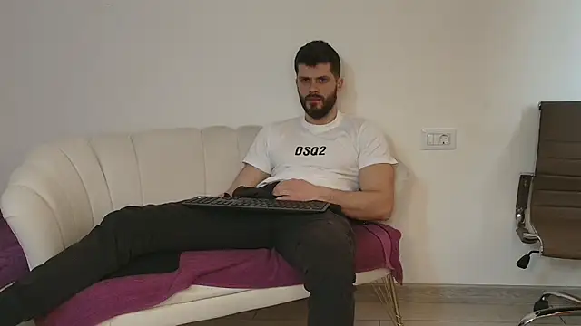 Snapshot of TheTopAlex chatting on 03/02/26, 07:48 TheTopAlex online show from 03/02/26, 07:48