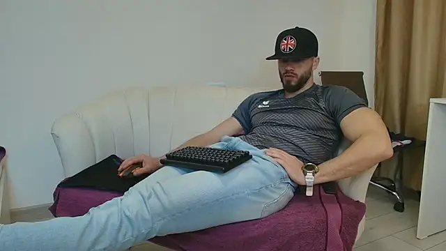 Snapshot of TheTopAlex chatting on 04/16/26, 03:51 TheTopAlex online show from 04/16/26, 03:51