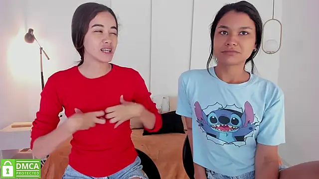 Snapshot of sexychanell_18 chatting on 01/08/25, 12:47 sexychanell 18 online show from 01/08/25, 12:47