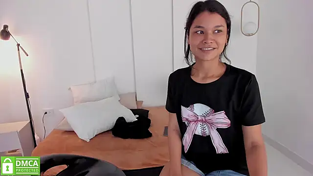 Snapshot of sexychanell_18 chatting on 01/09/25, 03:55 sexychanell 18 online show from 01/09/25, 03:55