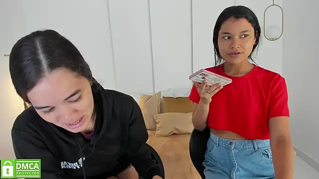 Snapshot of sexychanell_18 chatting on 02/12/25, 12:44 sexychanell 18 online show from 02/12/25, 12:44