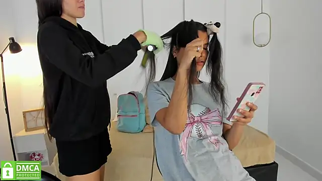 Snapshot of sexychanell_18 chatting on 02/21/25, 03:43 sexychanell 18 online show from 02/21/25, 03:43