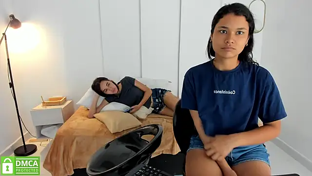 Snapshot of sexychanell_18 chatting on 03/01/25, 03:49 sexychanell 18 online show from 03/01/25, 03:49