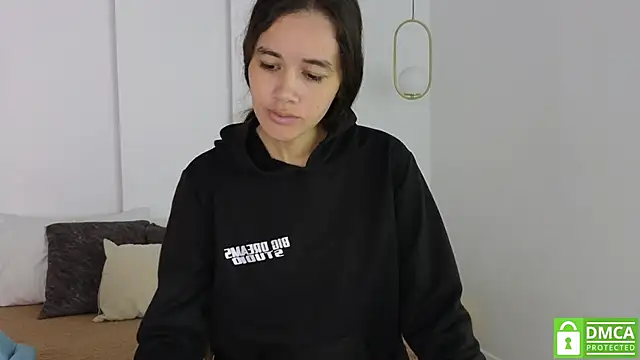 Snapshot of sexychanell_18 chatting on 09/13/25, 12:49 sexychanell 18 online show from 09/13/25, 12:49