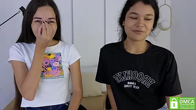 Snapshot of sexychanell_18 chatting on 09/22/25, 01:02 sexychanell 18 online show from 09/22/25, 01:02