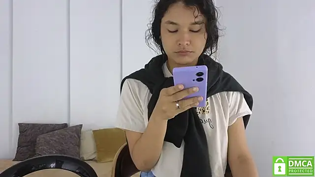 Snapshot of sexychanell_18 chatting on 11/29/25, 01:14 sexychanell 18 online show from 11/29/25, 01:14