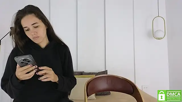 Snapshot of sexychanell_18 chatting on 12/03/25, 12:47 sexychanell 18 online show from 12/03/25, 12:47