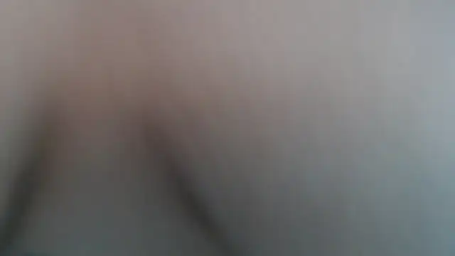 Snapshot of Laura_hottt chatting on 11/04/25, 01:27 Laura hottt online show from 11/04/25, 01:27