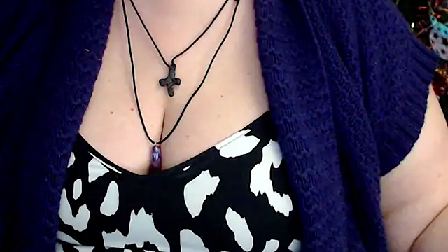 Snapshot of mayasmith chatting on 01/07/26, 11:45 mayasmith online show from 01/07/26, 11:45