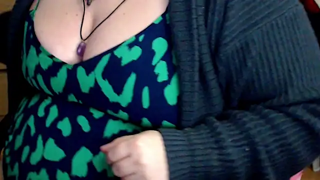 Snapshot of mayasmith chatting on 02/21/26, 10:49 mayasmith online show from 02/21/26, 10:49