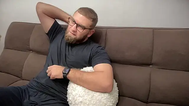 Snapshot of Bear_bear_ chatting on 12/26/24, 01:54 Bear bear  online show from 12/26/24, 01:54