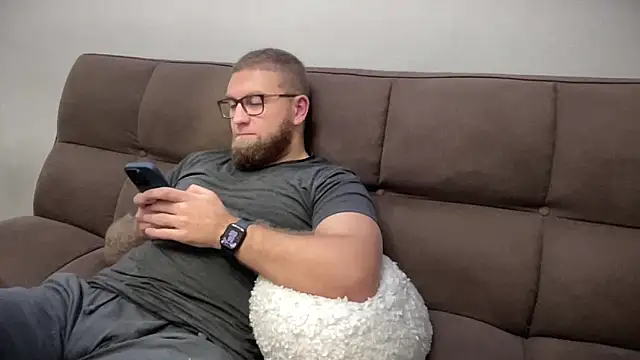 Snapshot of Bear_bear_ chatting on 12/27/24, 01:07 Bear bear  online show from 12/27/24, 01:07