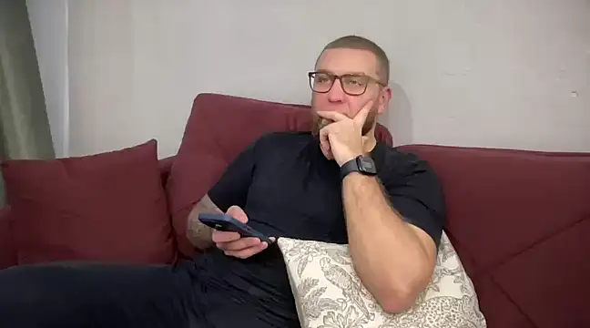 Snapshot of Bear_bear_ chatting on 01/24/25, 12:20 Bear bear  online show from 01/24/25, 12:20