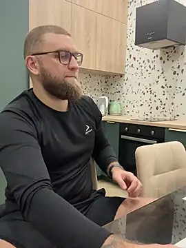 Snapshot of Bear_bear_ chatting on 02/25/25, 05:58 Bear bear  online show from 02/25/25, 05:58