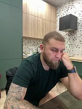 Snapshot of Bear_bear_ chatting on 03/03/25, 04:35 Bear bear  online show from 03/03/25, 04:35