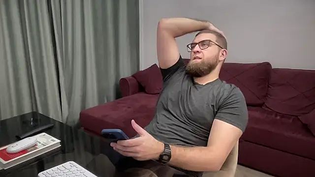 Snapshot of Bear_bear_ chatting on 03/09/25, 08:31 Bear bear  online show from 03/09/25, 08:31