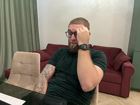 Snapshot of Bear_bear_ chatting on 03/13/25, 07:53 Bear bear  online show from 03/13/25, 07:53