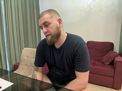 Snapshot of Bear_bear_ chatting on 03/16/25, 05:14 Bear bear  online show from 03/16/25, 05:14