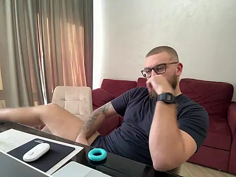 Snapshot of Bear_bear_ chatting on 03/17/25, 11:00 Bear bear  online show from 03/17/25, 11:00