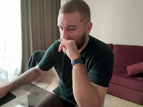 Snapshot of Bear_bear_ chatting on 03/20/25, 05:57 Bear bear  online show from 03/20/25, 05:57