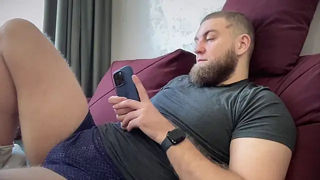 Snapshot of Bear_bear_ chatting on 03/23/25, 05:54 Bear bear  online show from 03/23/25, 05:54