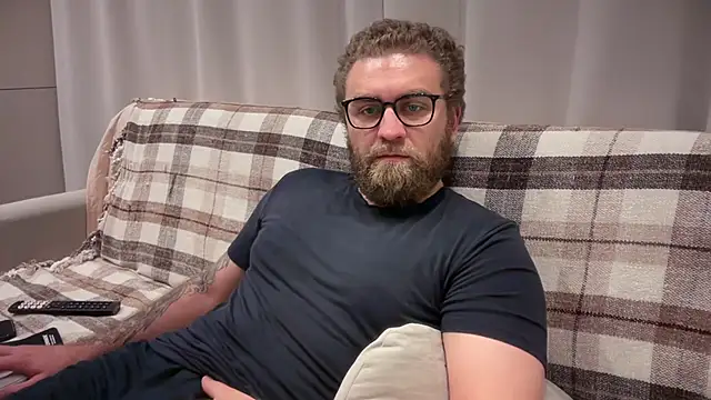 Bear bear  online show from 05/11/26, 04:04