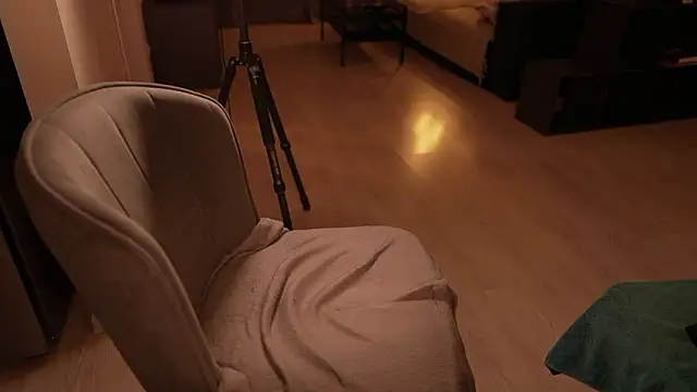 Snapshot of Alisa_Moon_ chatting on 03/22/26, 12:36 Alisa Moon online show from 03/22/26, 12:36