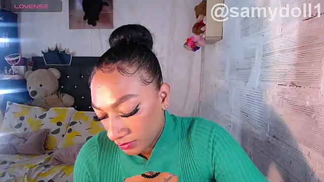 Snapshot of samy_doll chatting on 11/12/25, 03:18 samy doll online show from 11/12/25, 03:18