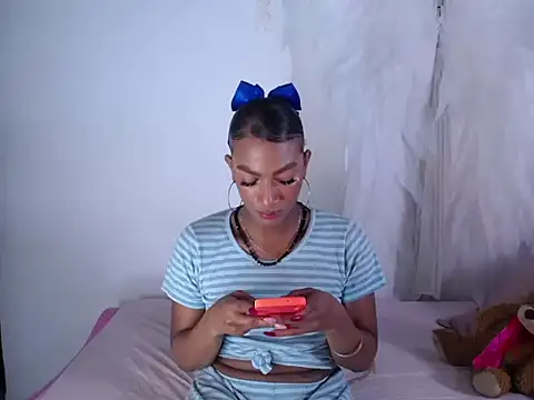 Snapshot of samy_doll chatting on 03/20/26, 03:44 samy doll online show from 03/20/26, 03:44