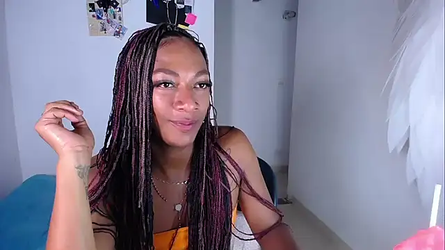 Snapshot of samy_doll chatting on 05/28/26, 05:43 samy doll online show from 05/28/26, 05:43