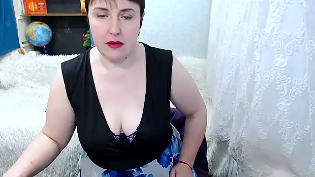 Snapshot of Rainbow_lady chatting on 02/02/25, 07:09 Rainbow lady online show from 02/02/25, 07:09
