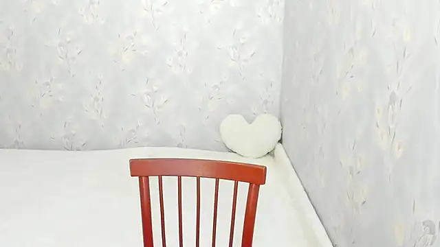 Snapshot of Rainbow_lady chatting on 04/20/26, 10:18 Rainbow lady online show from 04/20/26, 10:18