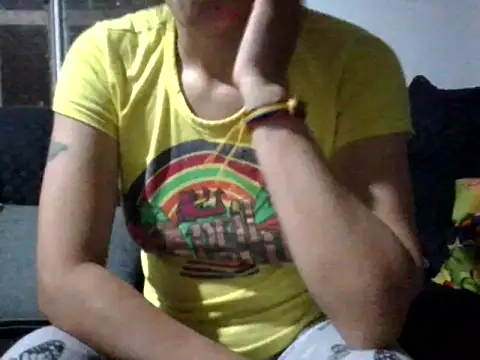 Snapshot of RAYA_1 chatting on 02/04/25, 01:13 RAYA 1 online show from 02/04/25, 01:13