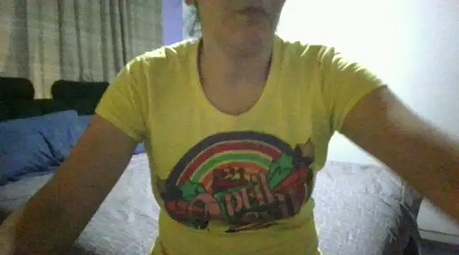 Snapshot of RAYA_1 chatting on 02/14/25, 01:13 RAYA 1 online show from 02/14/25, 01:13