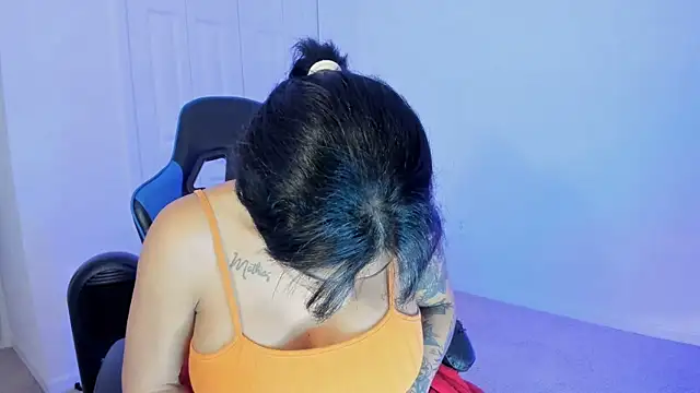 victoriachicas online show from 01/19/25, 12:49