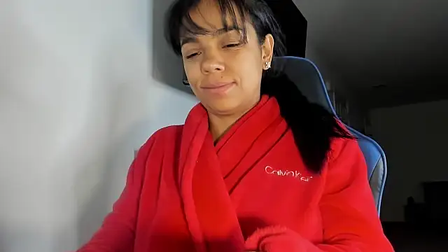 victoriachicas online show from 10/24/25, 08:00