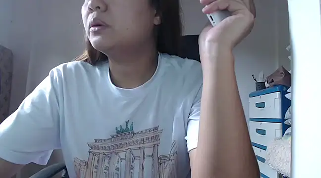 Snapshot of xTheLastVIRGINx chatting on 12/02/24, 05:26 xTheLastVIRGINx online show from 12/02/24, 05:26