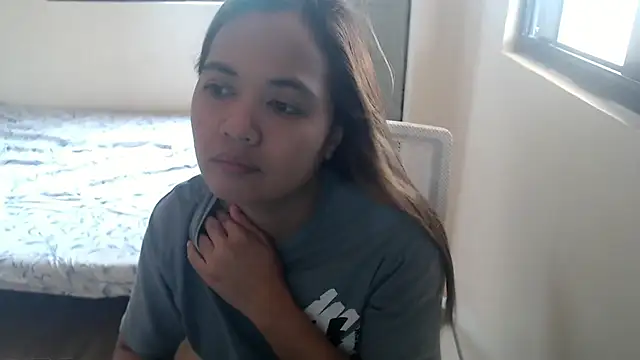 Snapshot of xTheLastVIRGINx chatting on 09/26/25, 05:44 xTheLastVIRGINx online show from 09/26/25, 05:44