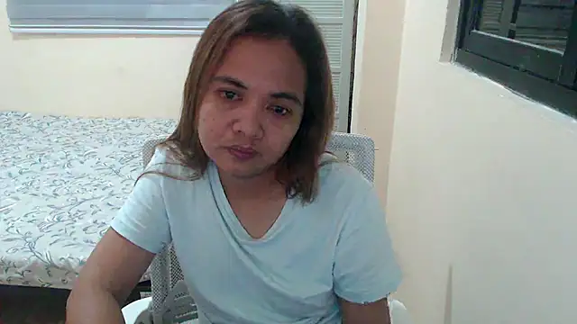 Snapshot of xTheLastVIRGINx chatting on 10/05/25, 05:00 xTheLastVIRGINx online show from 10/05/25, 05:00